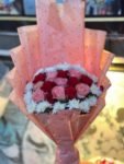 red-pink-roses-bouquet-for-delivery