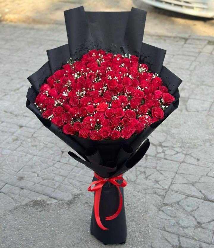 send-230-red-roses-bouquet-online