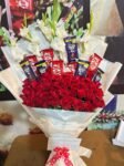 red-roses-chocolate-bouquet-with-white-stam