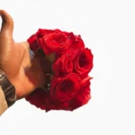 red-rose-hand-gajra-fresh-flower-mehndi-wedding-fsd