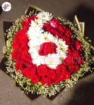 romantic-red-roses-bouquet-custom-word-babys-breath-black-gold-wrapping