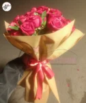 red-roses-bouquet-light-brown-trendy-wrapping-faisalabad