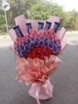 currency-notes-bouquet-with-flowers-chocolates